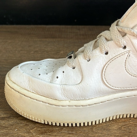 Nike Women's Sneakers - White - Picture 8 of 9